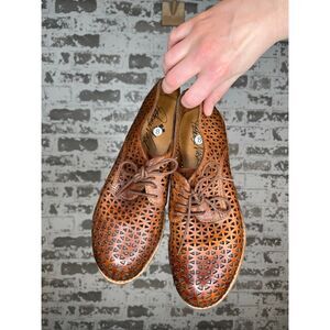 Patricia Nash | women leather lace up shoes